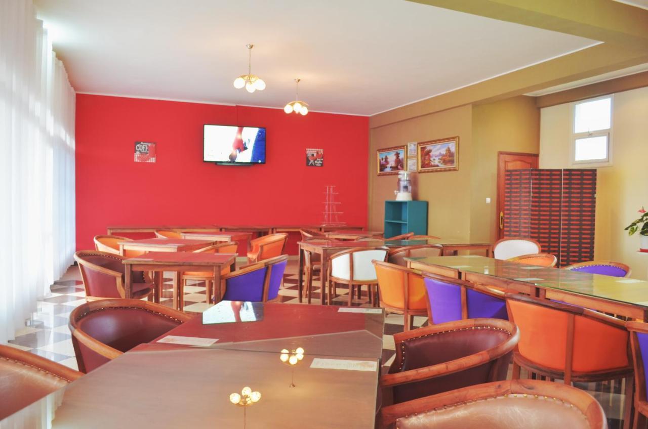 אנטננריבו Anouk Hotel מראה חיצוני תמונה