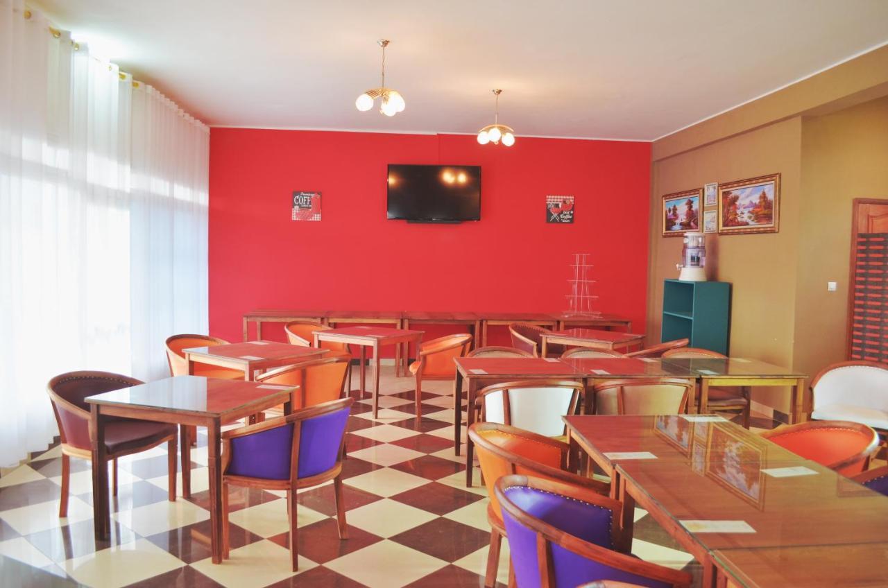 אנטננריבו Anouk Hotel מראה חיצוני תמונה